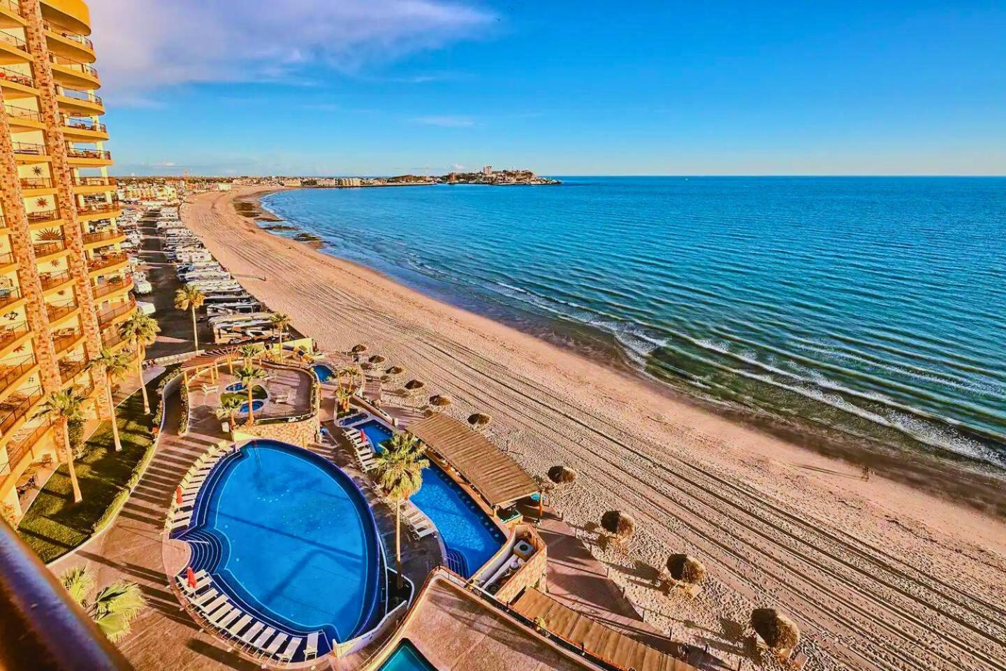 Sonoran Sky Aparthotel Puerto Penasco Bagian luar foto