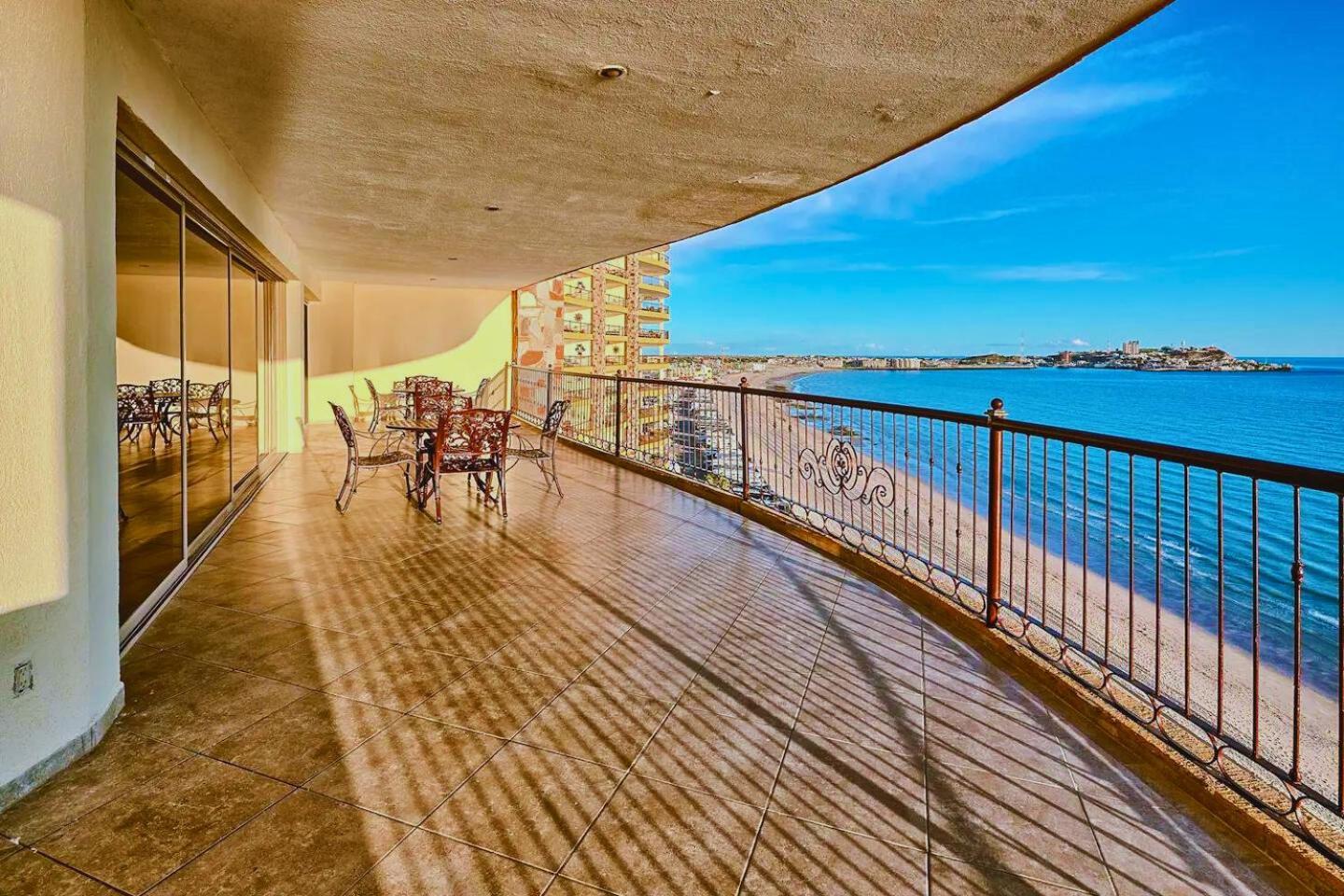 Sonoran Sky Aparthotel Puerto Penasco Bagian luar foto